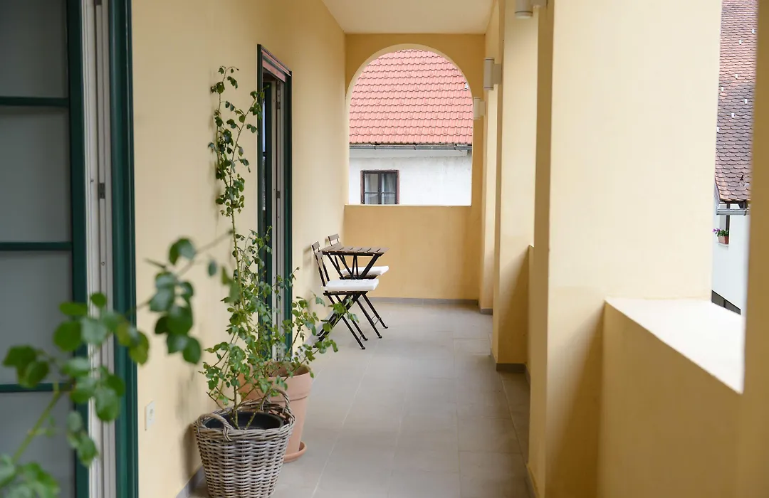 B&B Castanea-1